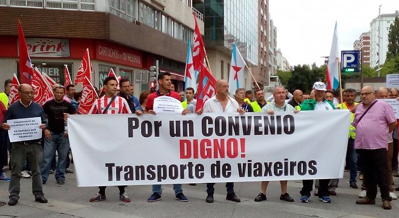 17-07-05 ProtestaAutobusesMetalPontevedra02.jpg